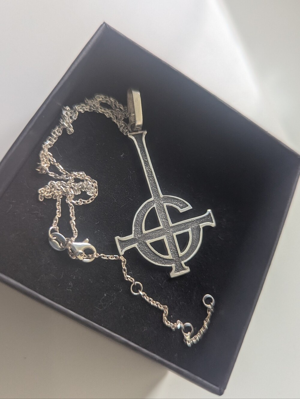 Ghost band sterling silver 925 pendant + Chain